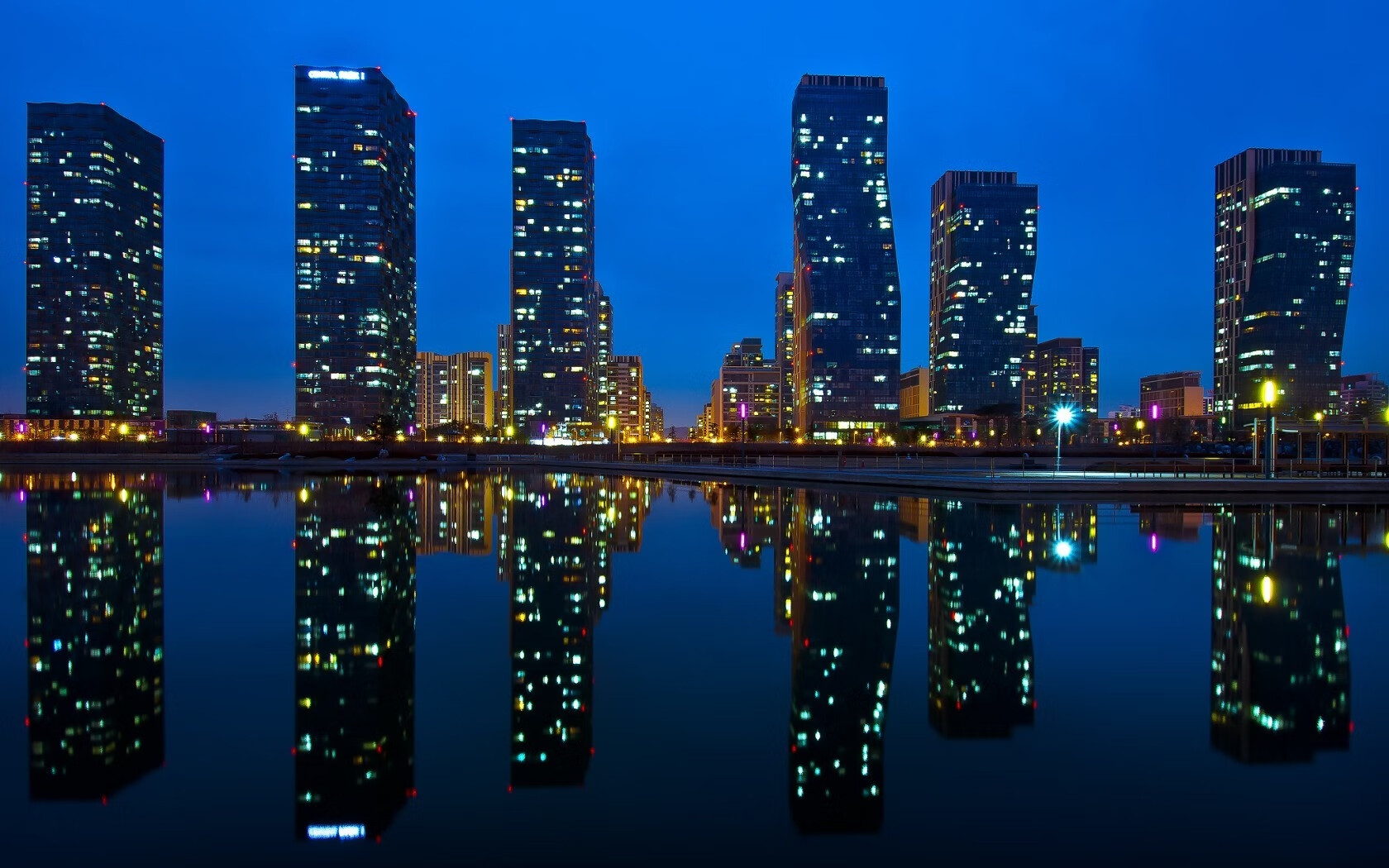 蛙泳技术提升显著，成绩稳步上升，蛙泳进阶训练